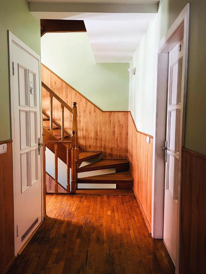 Mikalo House *